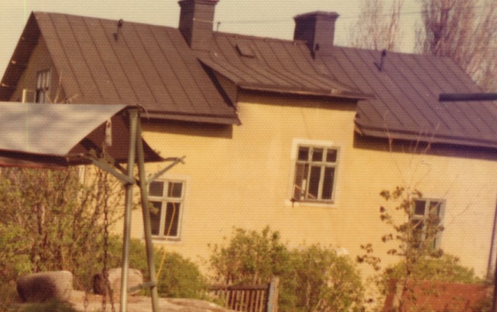 Utkiksbacken 17 baksida 1974